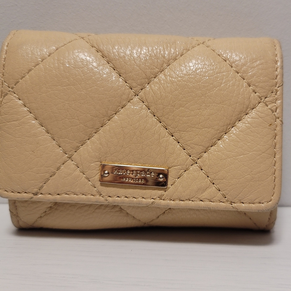 Cute Kate of Spade quilted small petite wallet